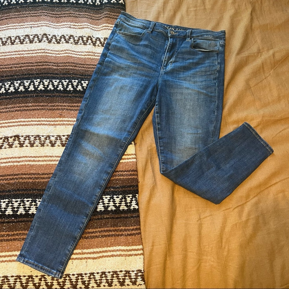 American Eagle Super High Rise Jegging